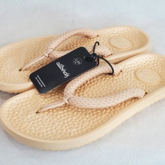 NWT Allbirds Zeffer Lux Flip Flop Beige W11/M9 - Picture 1 of 1